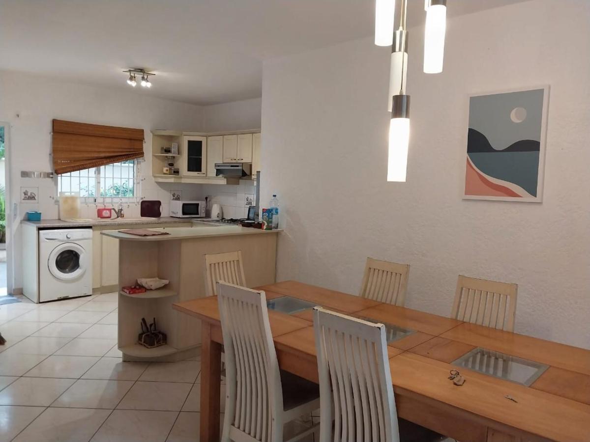 Flic En Flac, Les Orchidees, 3 Bedroom Ground Floor Apartment, Exteriör bild