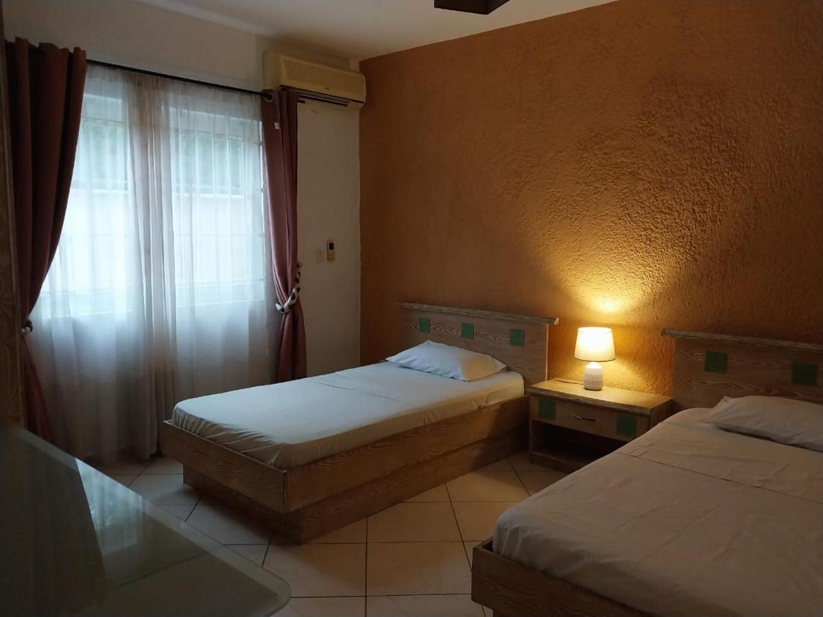 Flic En Flac, Les Orchidees, 3 Bedroom Ground Floor Apartment, Exteriör bild